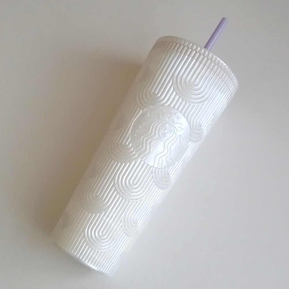Beautiful Starbucks Pearl White Mermaid Scale Cold Cup 24 oz. Tumbler with Straw